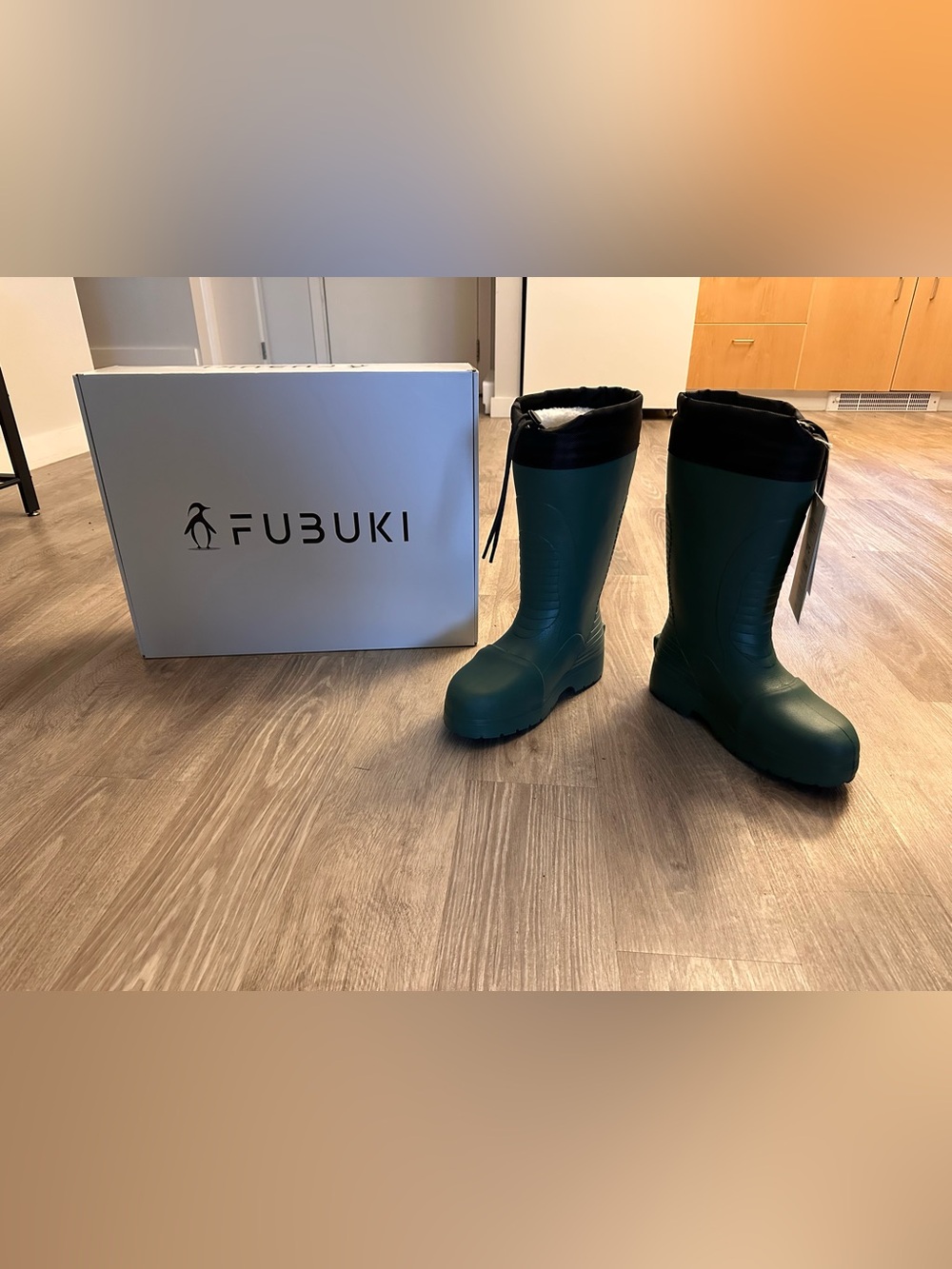 NWT Moss Fubuki Boots W10 M8 Euro41